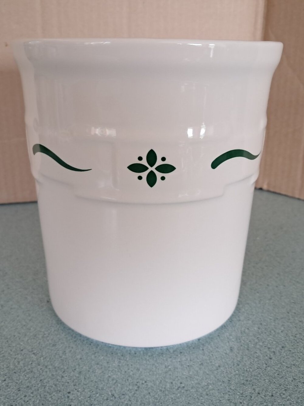 Longaberger pottery 2-quart Crock in Heritage green